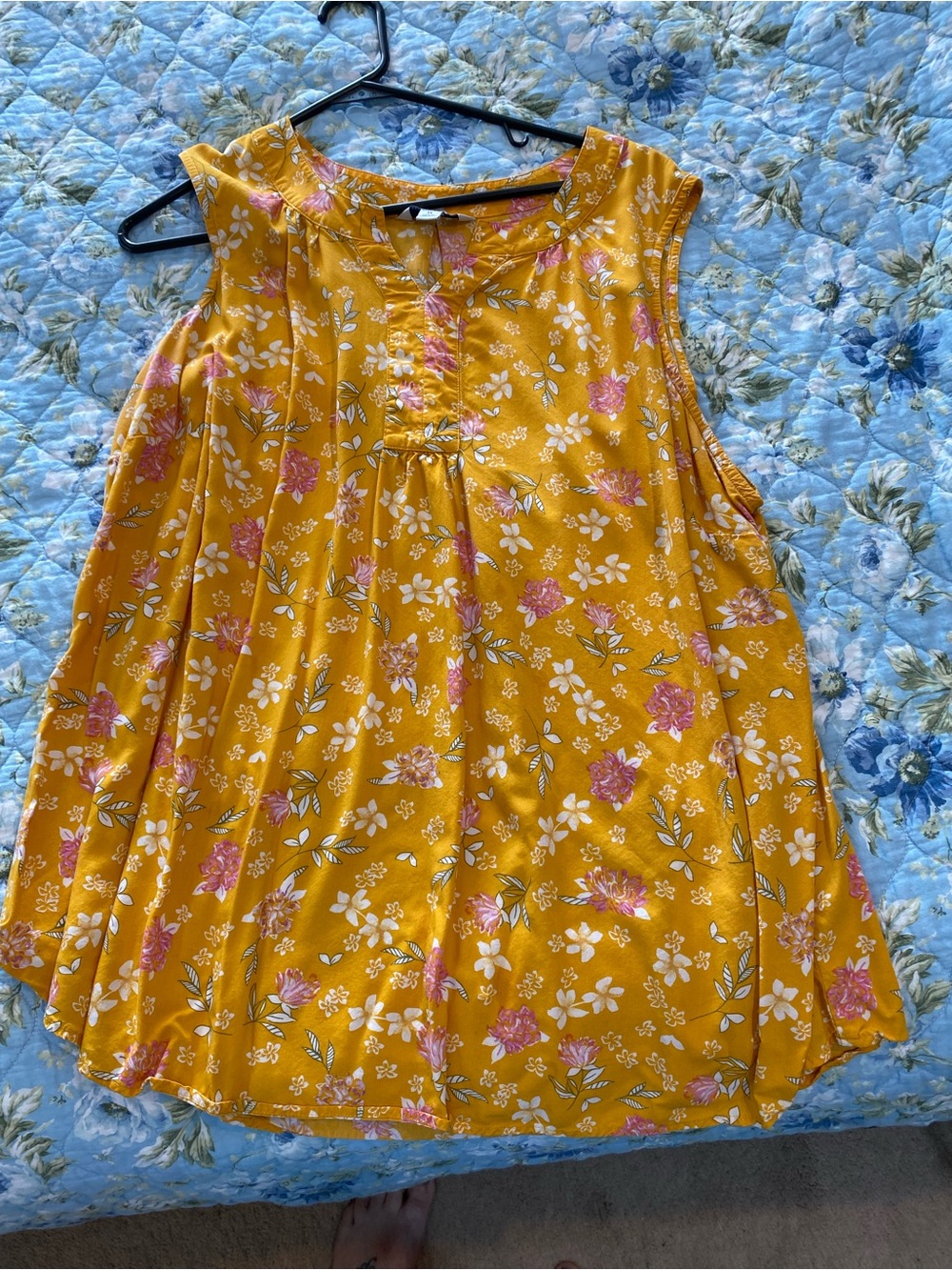 Croft and Barrow sleeveless blouse 3X
